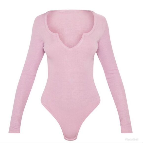 PrettyLittleThing V Neck Rib Bodysuit - Picture 2 of 7